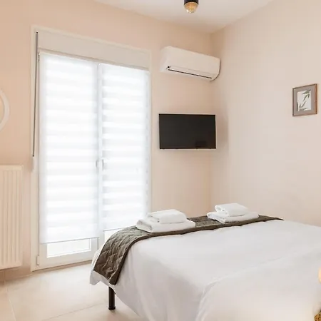 Apartment F & B Collection - Flat For 5 *